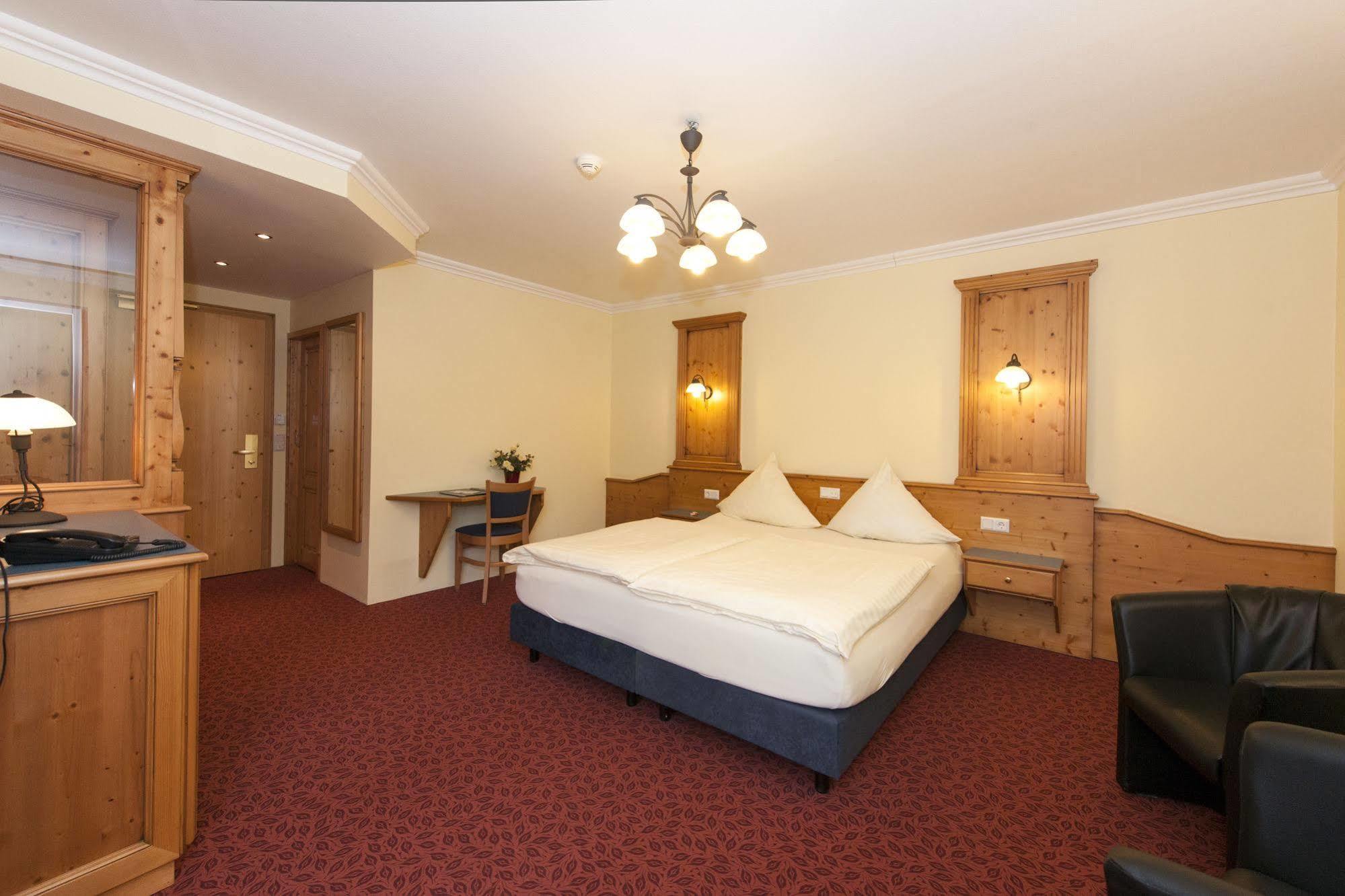 Hotel Belle Vue 3*